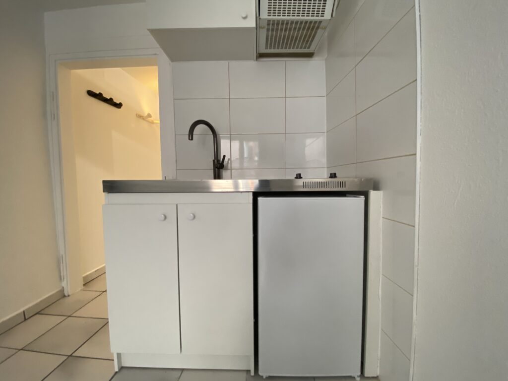 Location strasbourg - studio meublée - 15m2 - 1 pièce