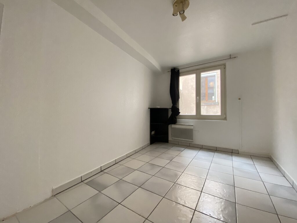 Location strasbourg - studio meublée - 15m2 - 1 pièce