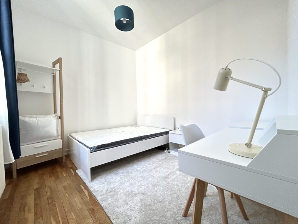 Colocation Strasbourg Centre - meublée - petite chambre